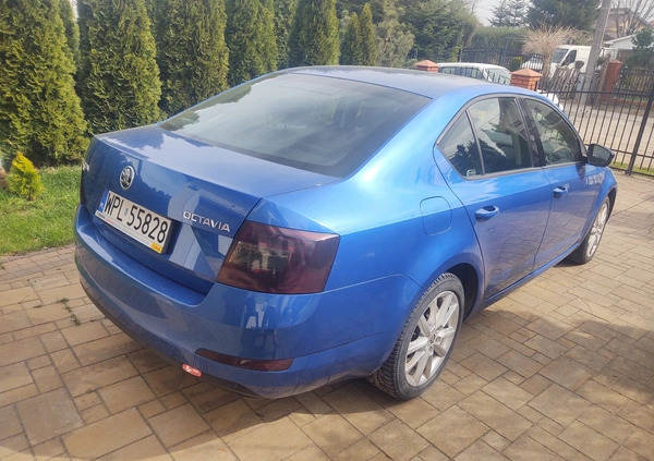 Skoda Octavia cena 31900 przebieg: 324000, rok produkcji 2015 z Gdańsk małe 781